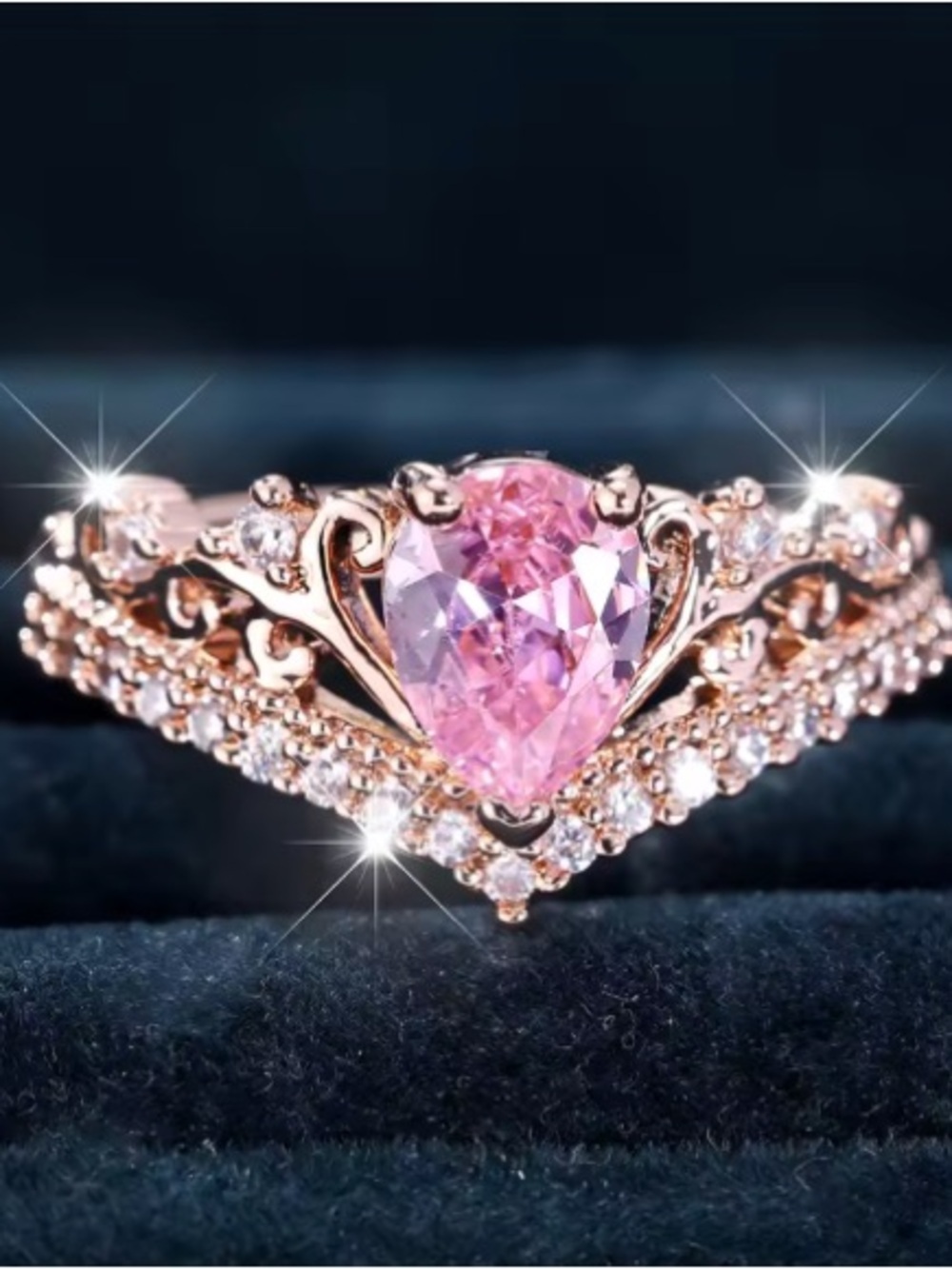 Luxury Pink Heart Zircon Ring. - Picture 5 of 8